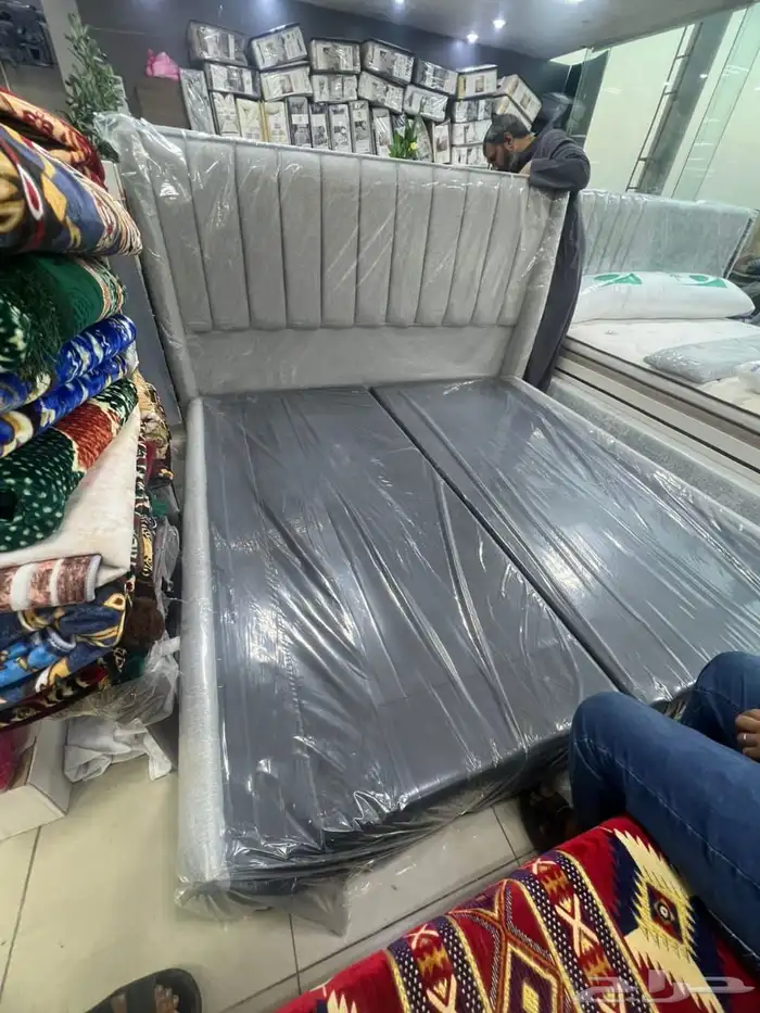 سرير خشب نفرين ديكور 9