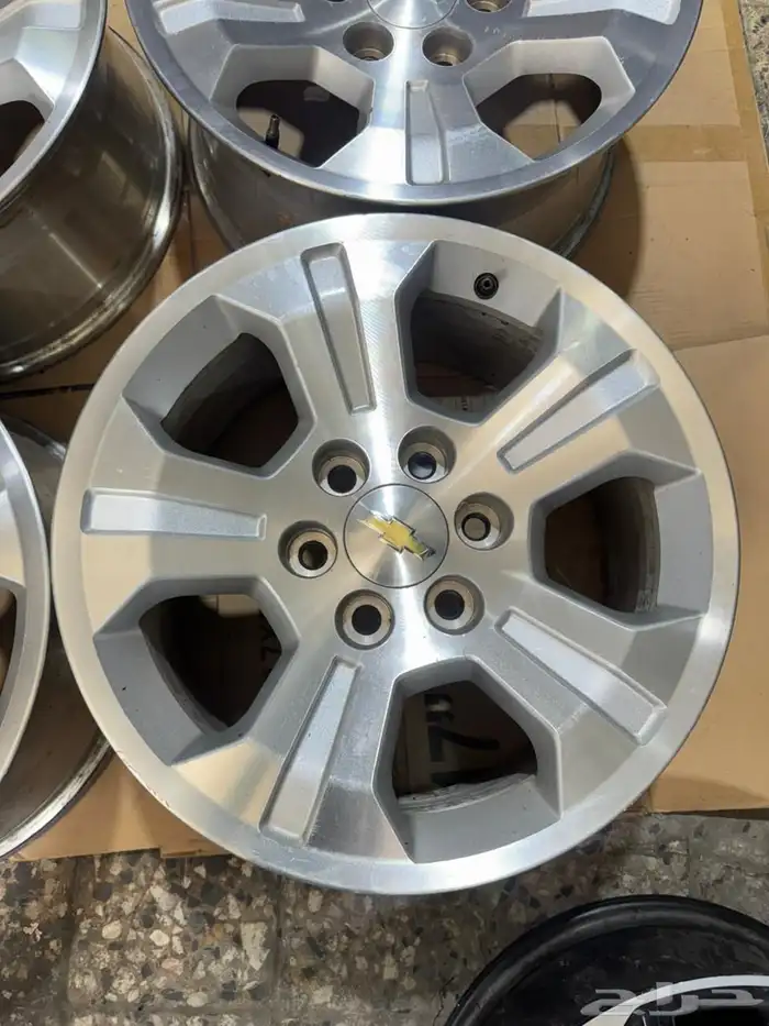 جنوط سلفرادو Z71 مقاس 18 اصلي وكالة موديل 2018 6