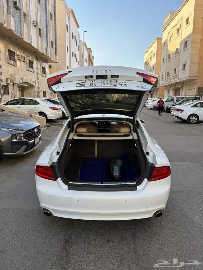 اودي A7 2011 14