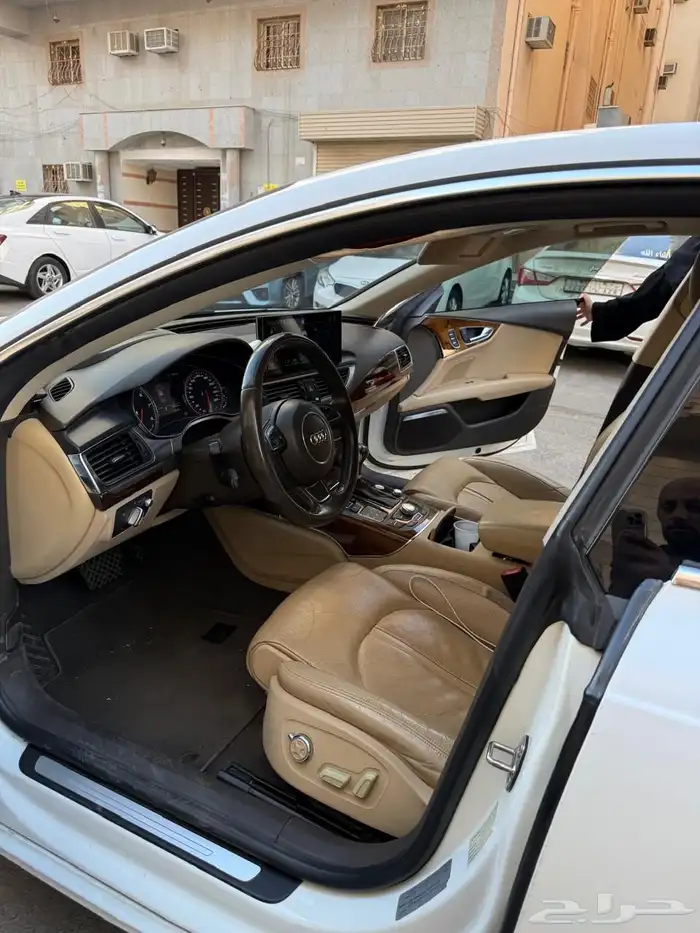 اودي A7 2011 3