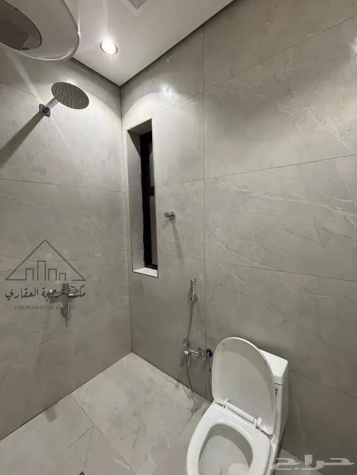 للبيع شقق تمليك دور ارضي 6 غرف وصالة تبوك حي الصفاء 2