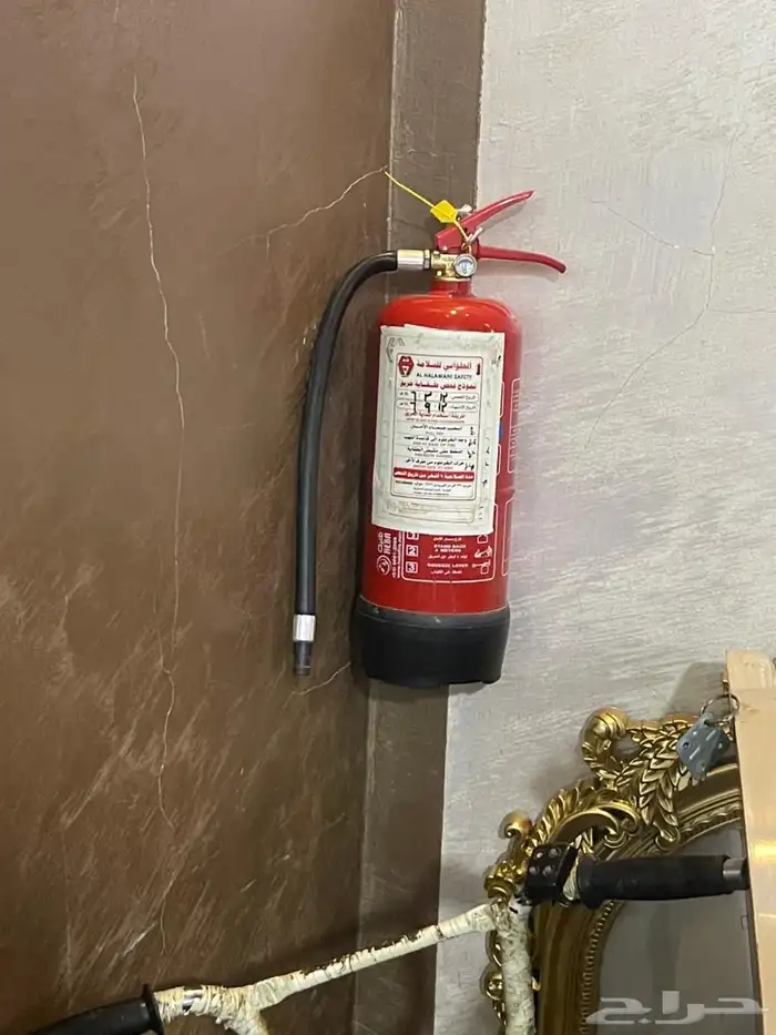 اثاث صالون حلاقة رجالي للبيع 9