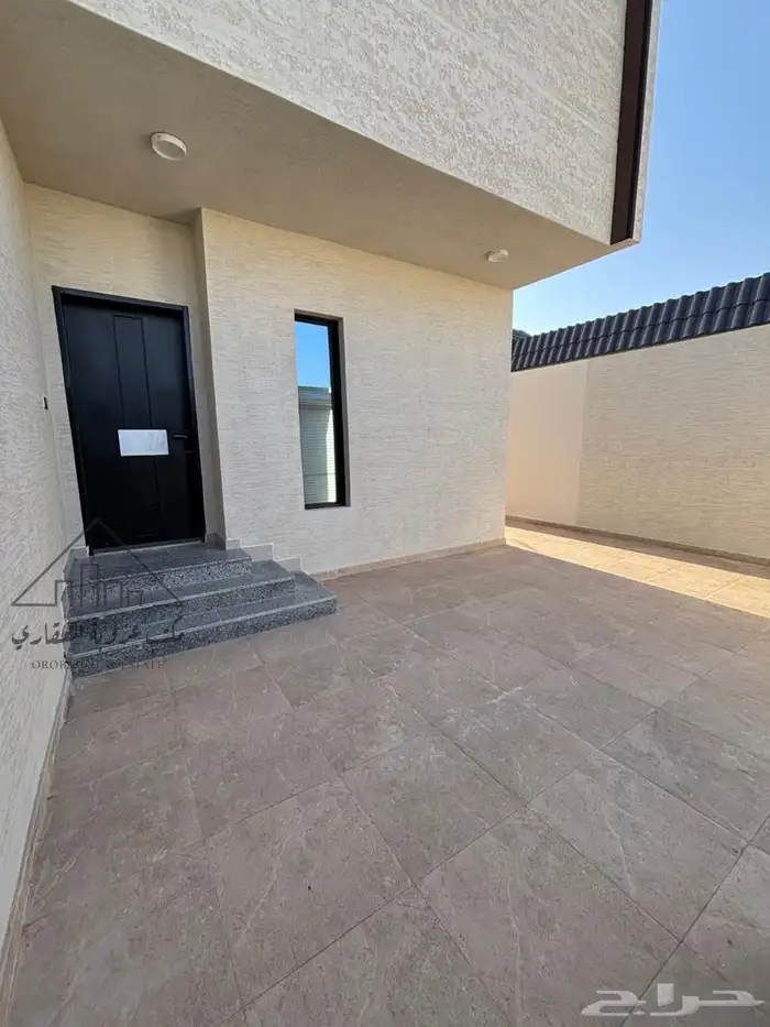 للبيع شقق تمليك دور ارضي 6 غرف وصالة تبوك حي الصفاء 9