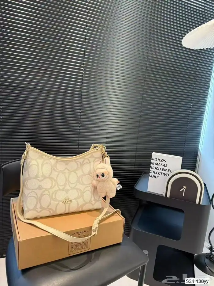 شوزات رسميه لويس فيتون وجزم لوربيانا ونيوبلانس واسكيس 82