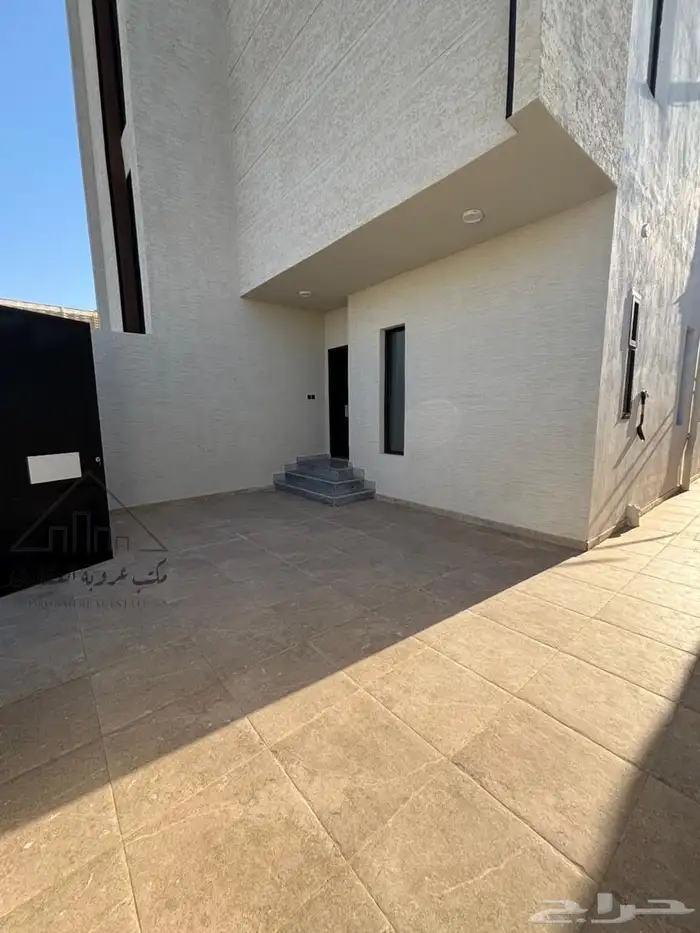 للبيع شقق تمليك دور ارضي 6 غرف وصالة تبوك حي الصفاء 10
