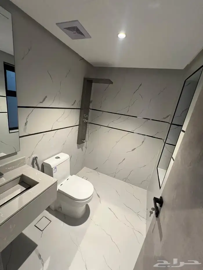 شقة للإيجار في حي الحمراء مطلة على الشبيلي جراند مول 3