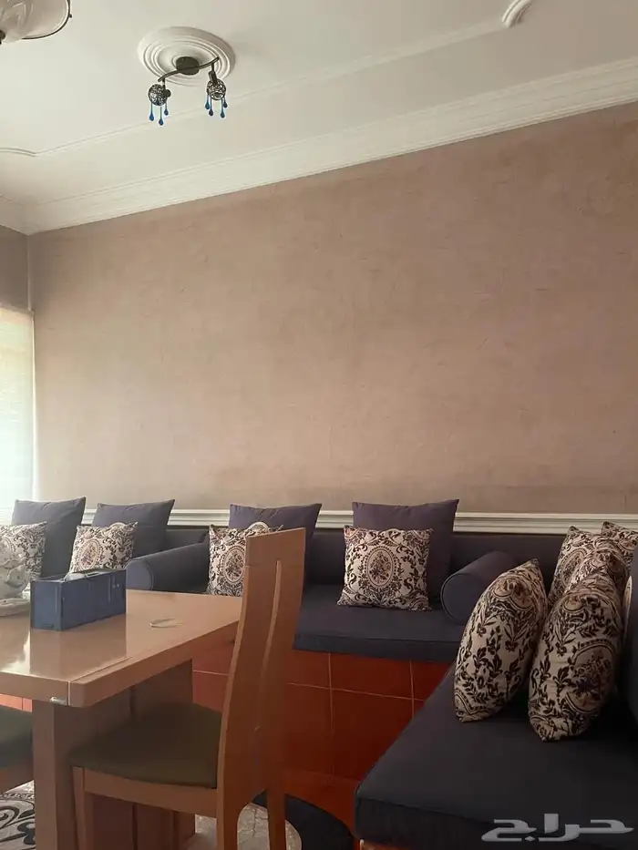 عمارة للبيع فيلا و3 شقق حي البساتين 13