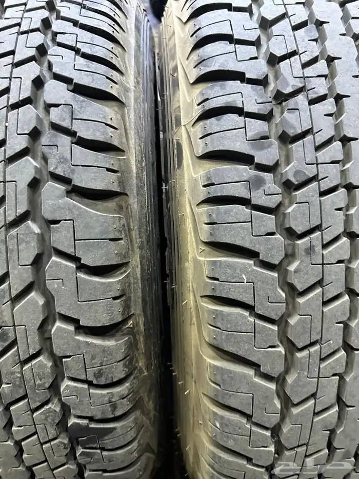 كفرات دنلوب مقاس 275 65 17 مع جنوط اصلي جيب لاند كروزر 7