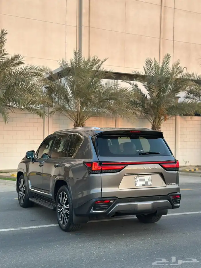 لكزس LX600 2022 BA سعودي شبه جديد 11