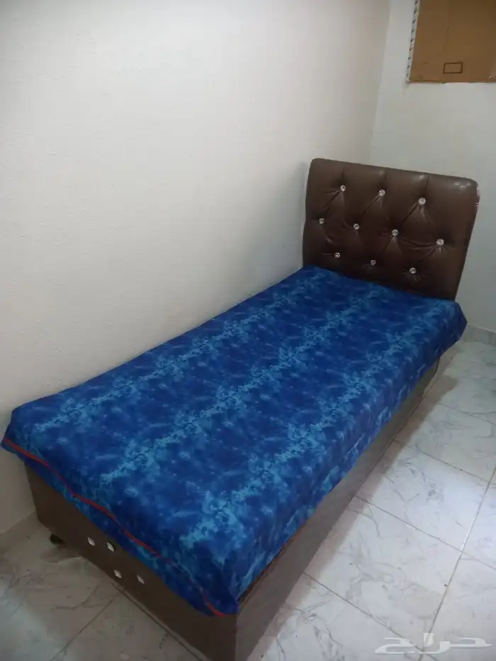 سراير وكنب للبيع المستعجل 0