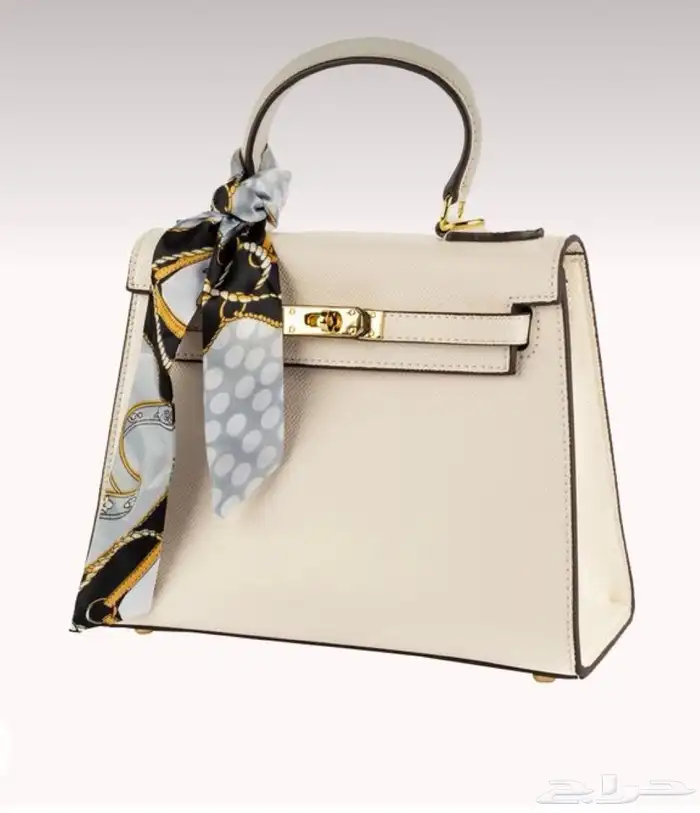 شنطه ماركات ديور قودشي شانيل وجميع إلى منزله متوفره لطلب 43