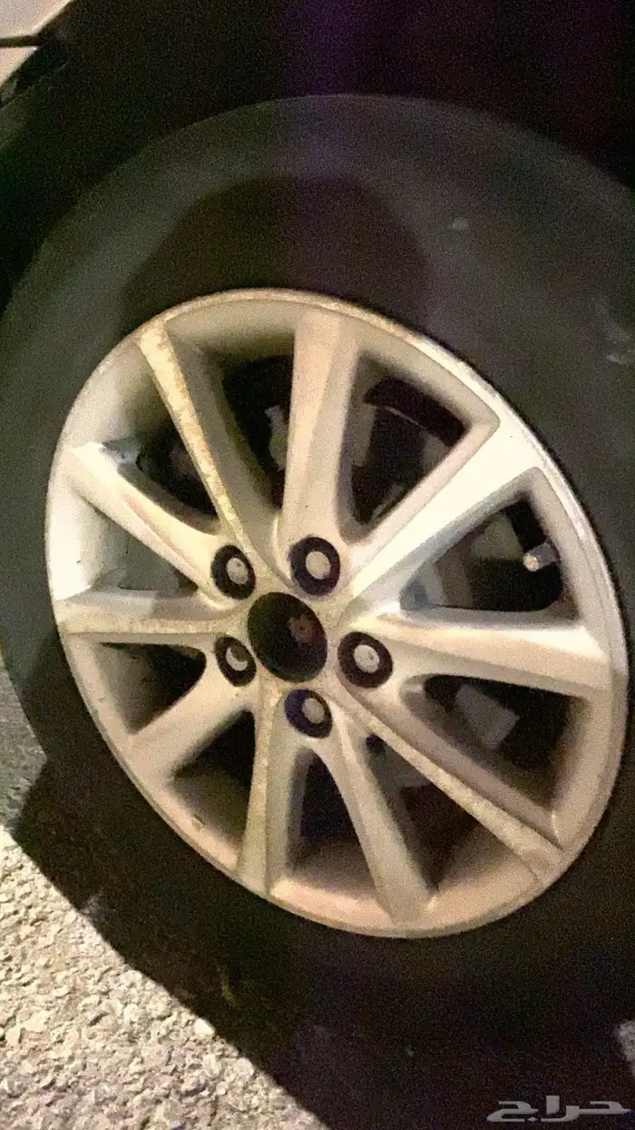 للبيع جنوط كامري2011 مقاس 16 فيهم حكات بصيطه 0