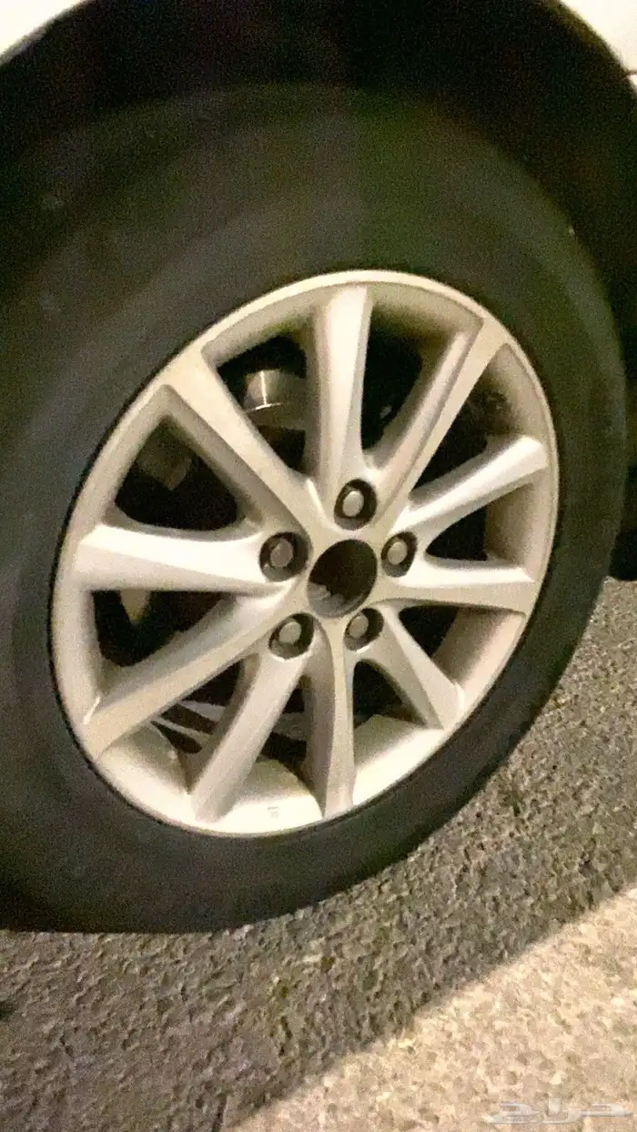 للبيع جنوط كامري2011 مقاس 16 فيهم حكات بصيطه 1