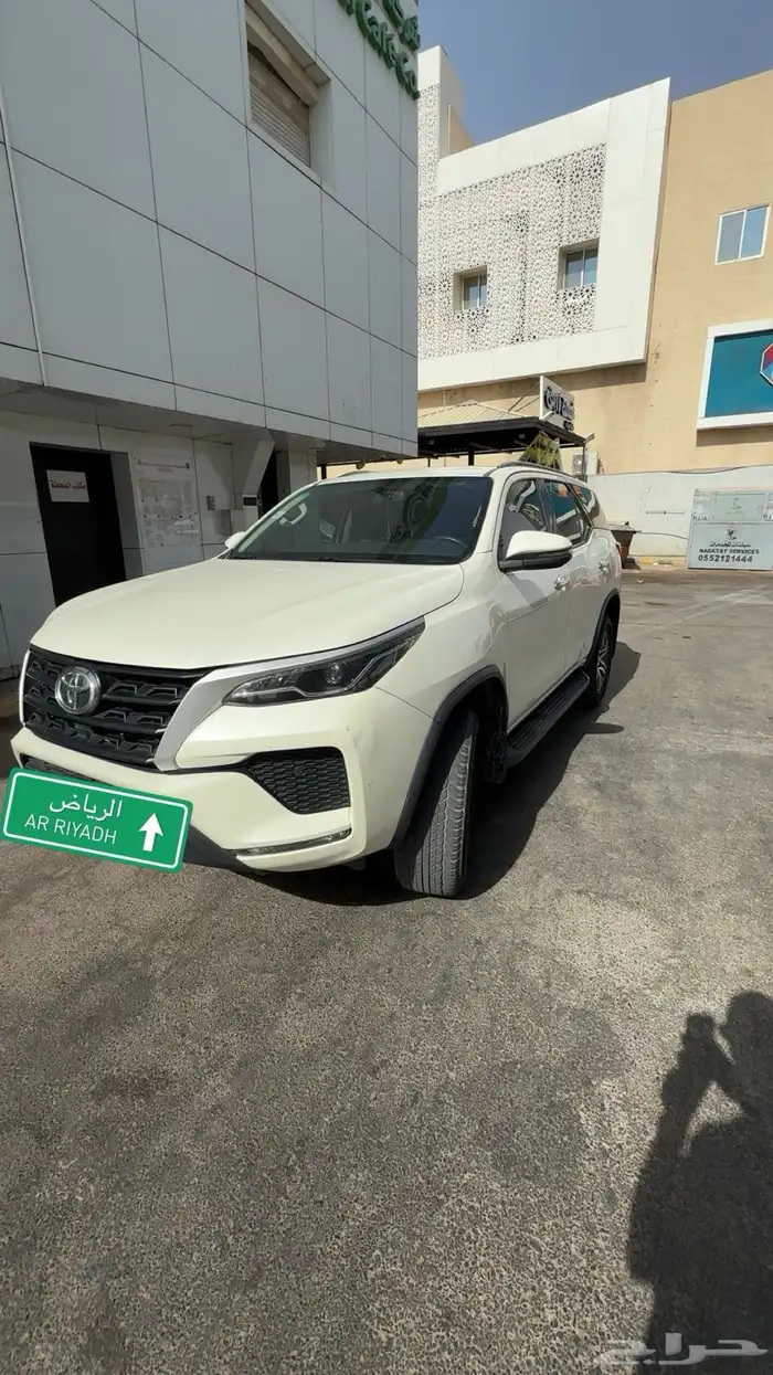 للبيع فورتشنر 2021 4 سلندر بنزين 0