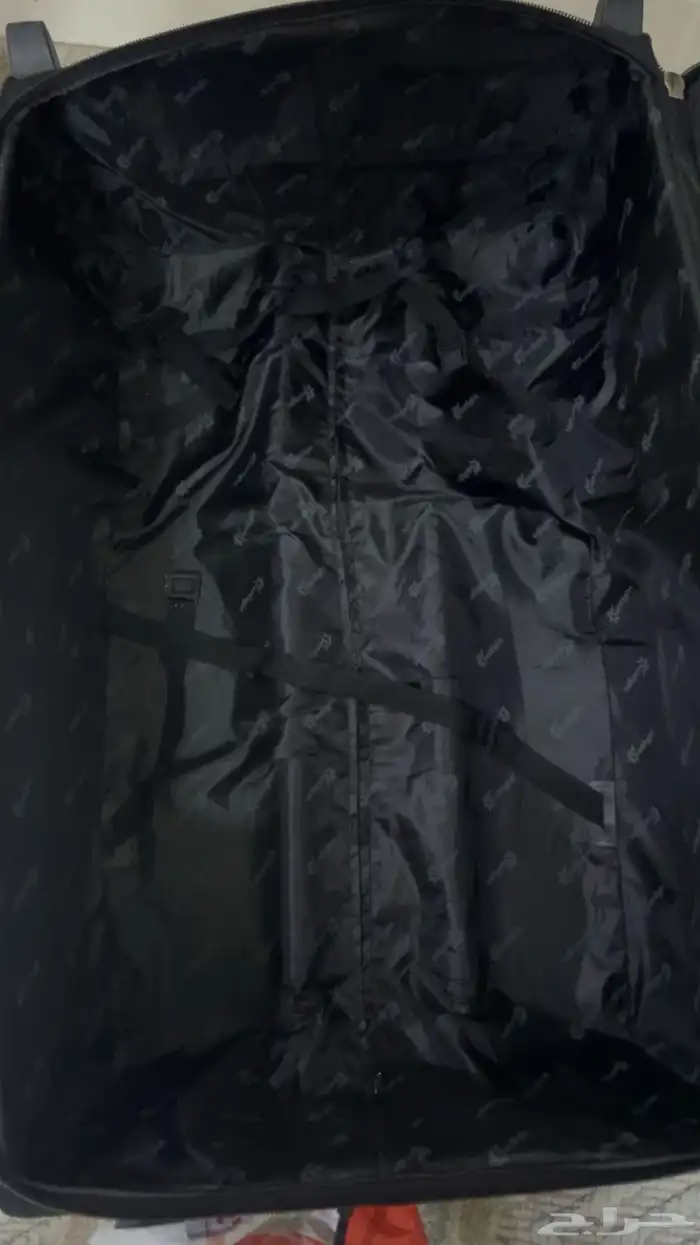 شنط سفر نظيفة جد ا   كبيرة وصغيرة بسعر ممتاز 5