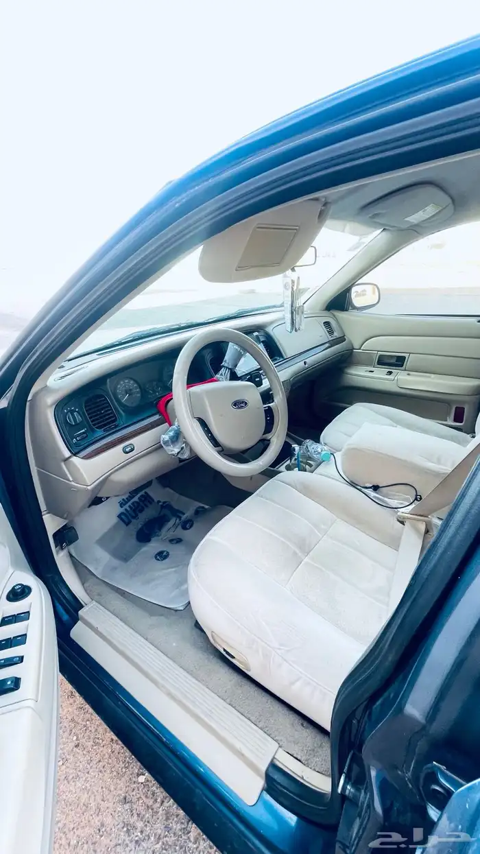 فورد فكتوريا 2010 للبيع 6