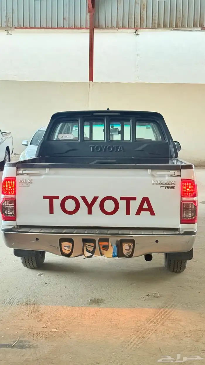 هايلكس 2015 فل عبداللطيف جميل 14