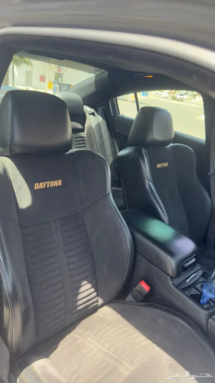 دوج تشارجر SRT 6.4 وكاله قمة ف نظافه 11