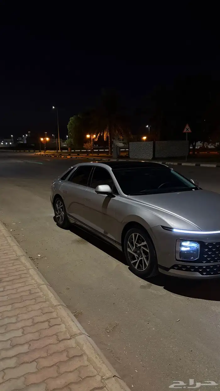 ازيرا 2024 اكسكلوسف للتنازل او التقبيل او البيع 1