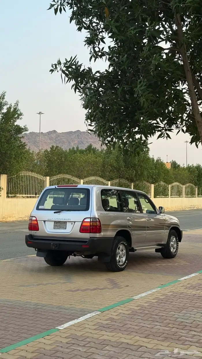 للبيع لاندكروزر 2002 4