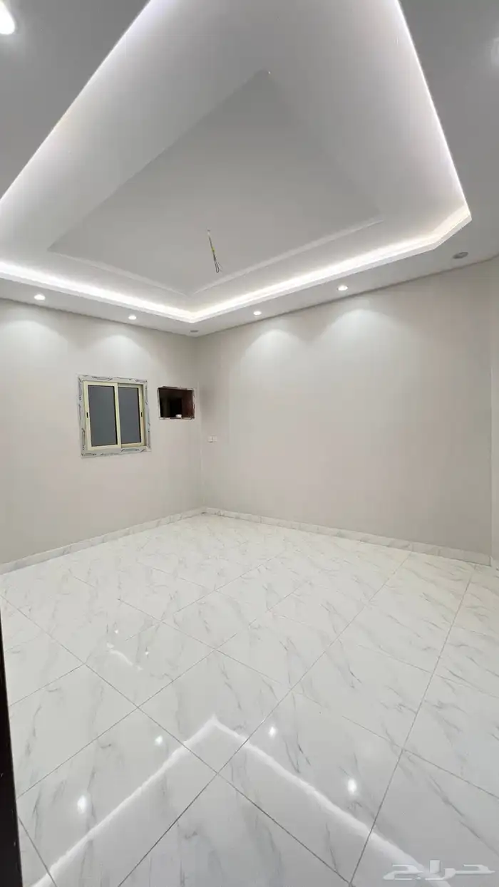 شقة 4 غرف للإيجار بحي الرياض   جدة 4