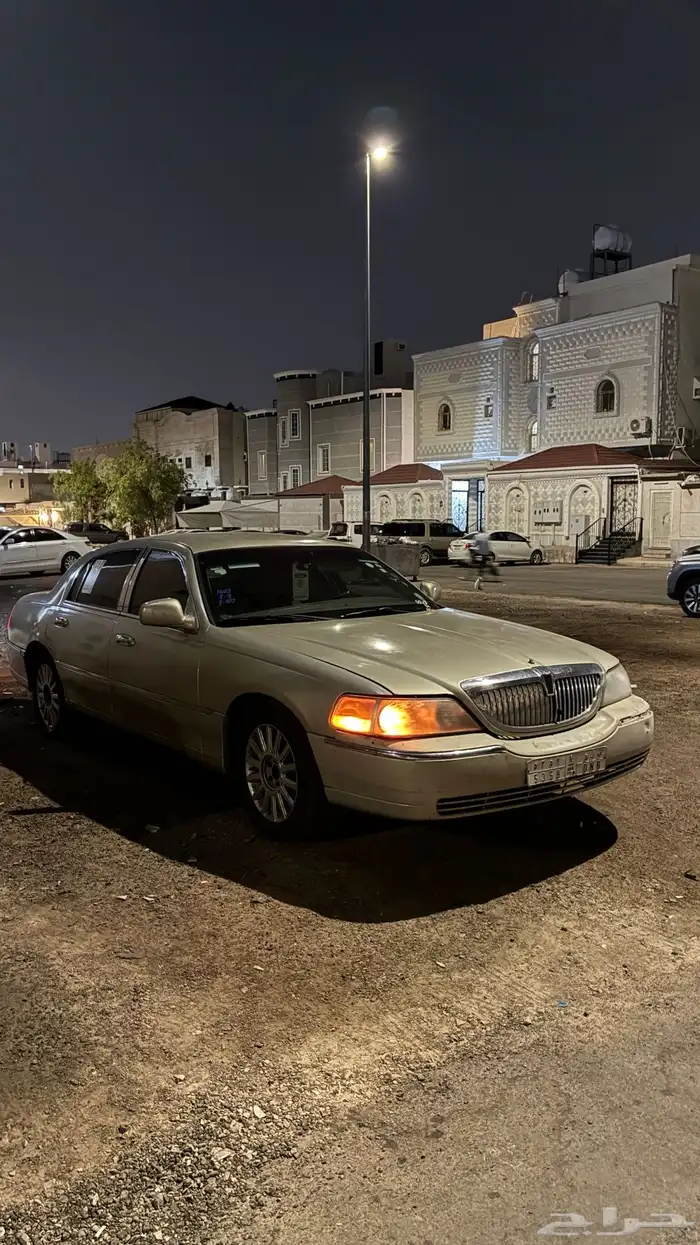 لنكون تاون كار 9