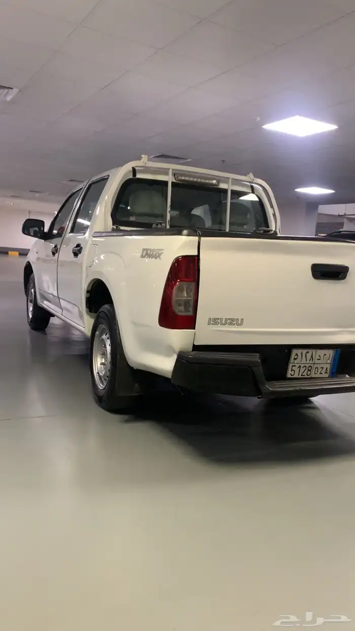للبيع أيسوزو 2012 ديزل غمارتين 5