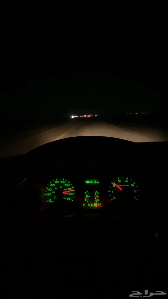 فورد فكتوريا 2011 نظيف 1