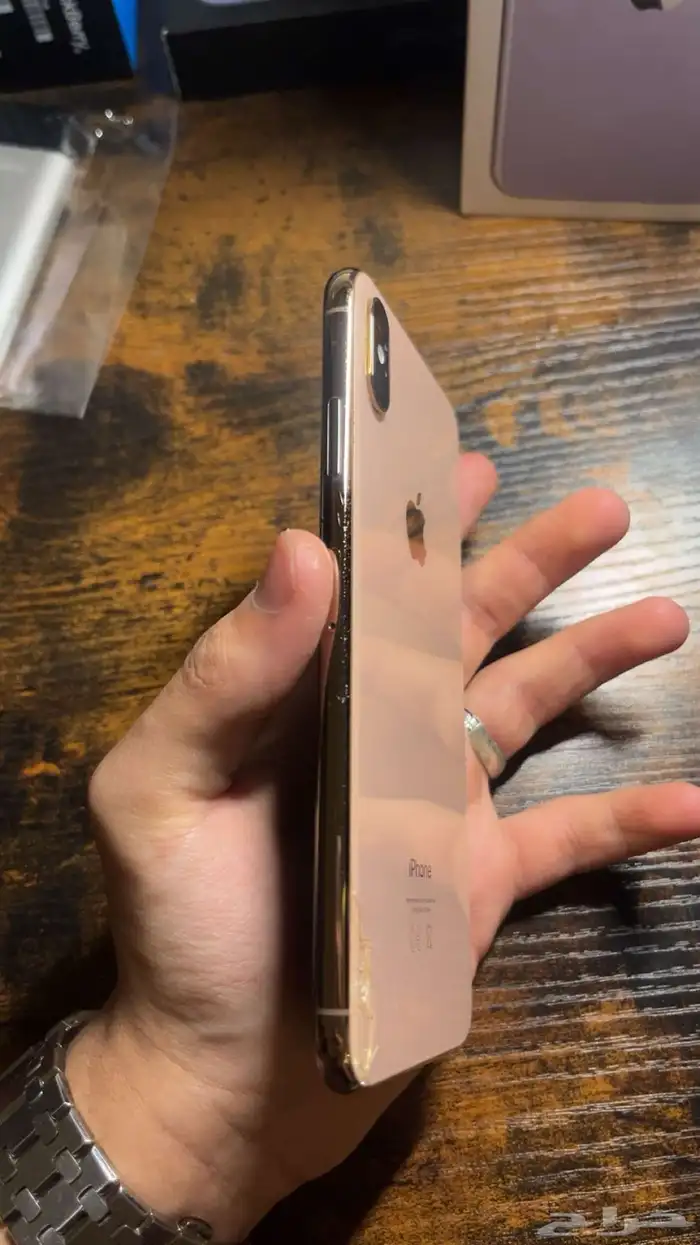 ايفون اكس اس ماكس 8