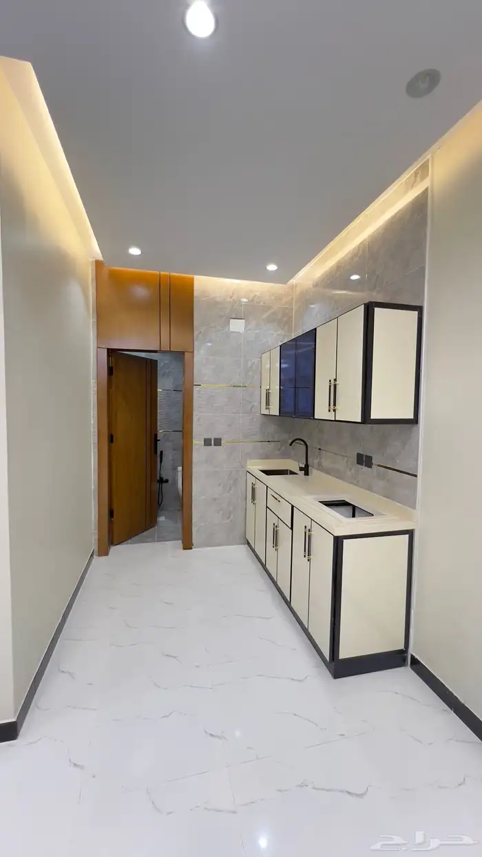 فيلا نص ارض حي الصفا السعر 900 الف 9