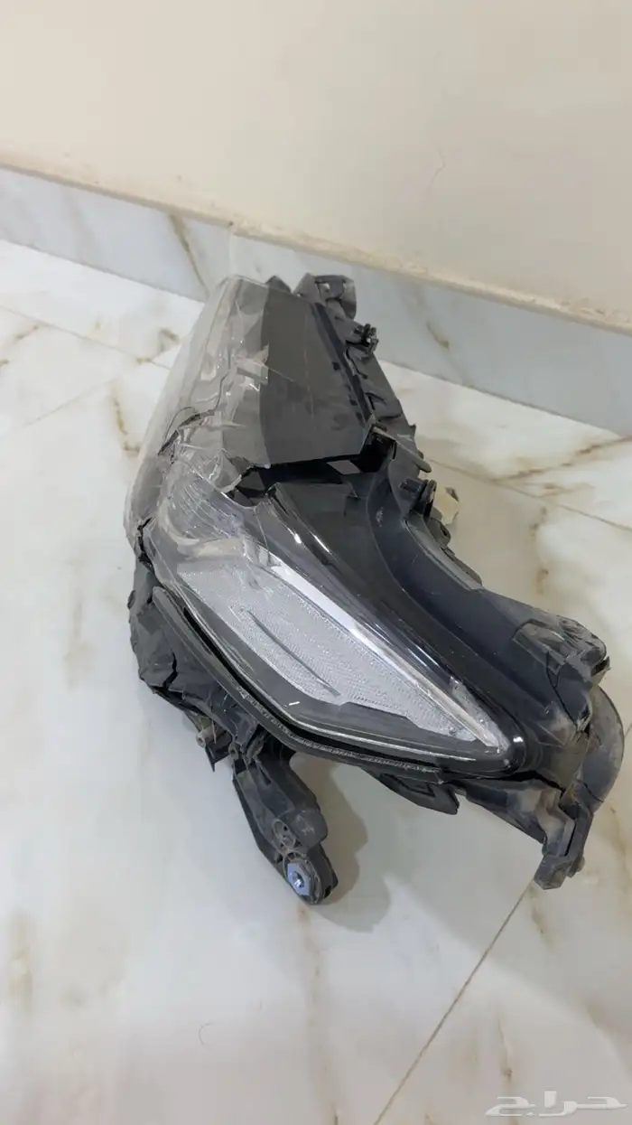 للبيع شمعة كامري 2023 يسار 2