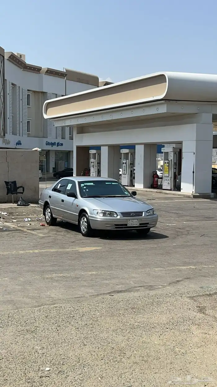 كامري2001 نضيفه جدا  نافض بطنها كامل 0