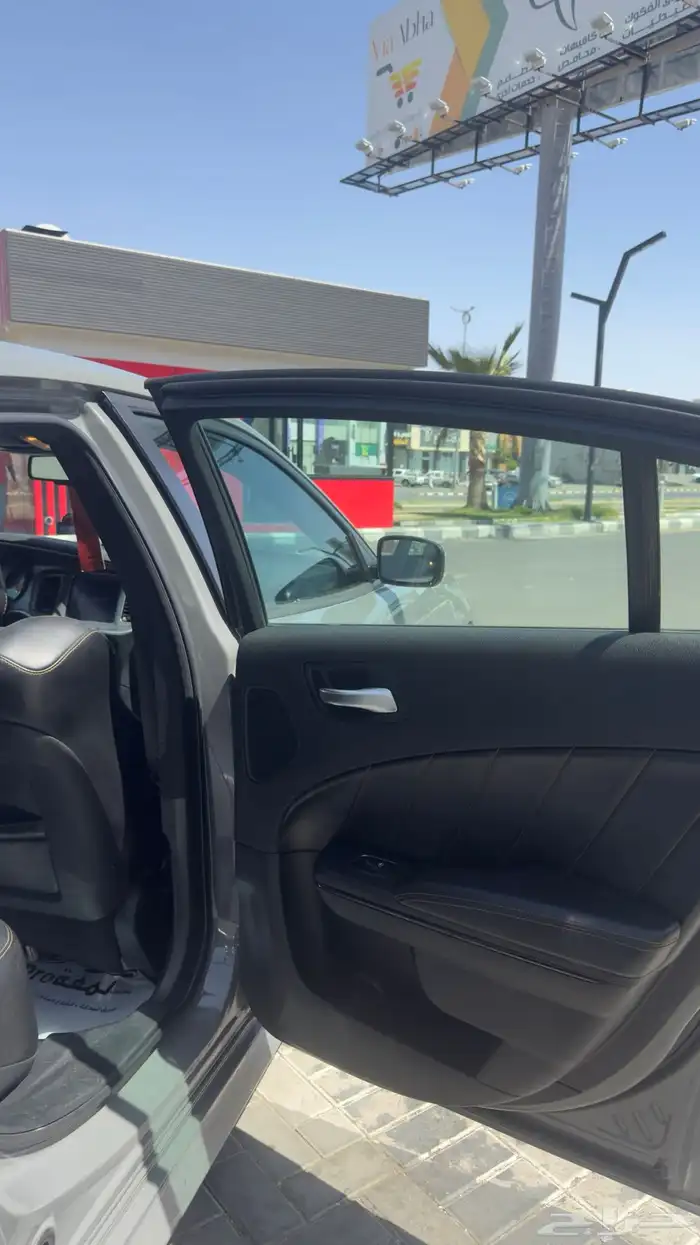 دوج تشارجر SRT 6.4 وكاله قمة ف نظافه 13