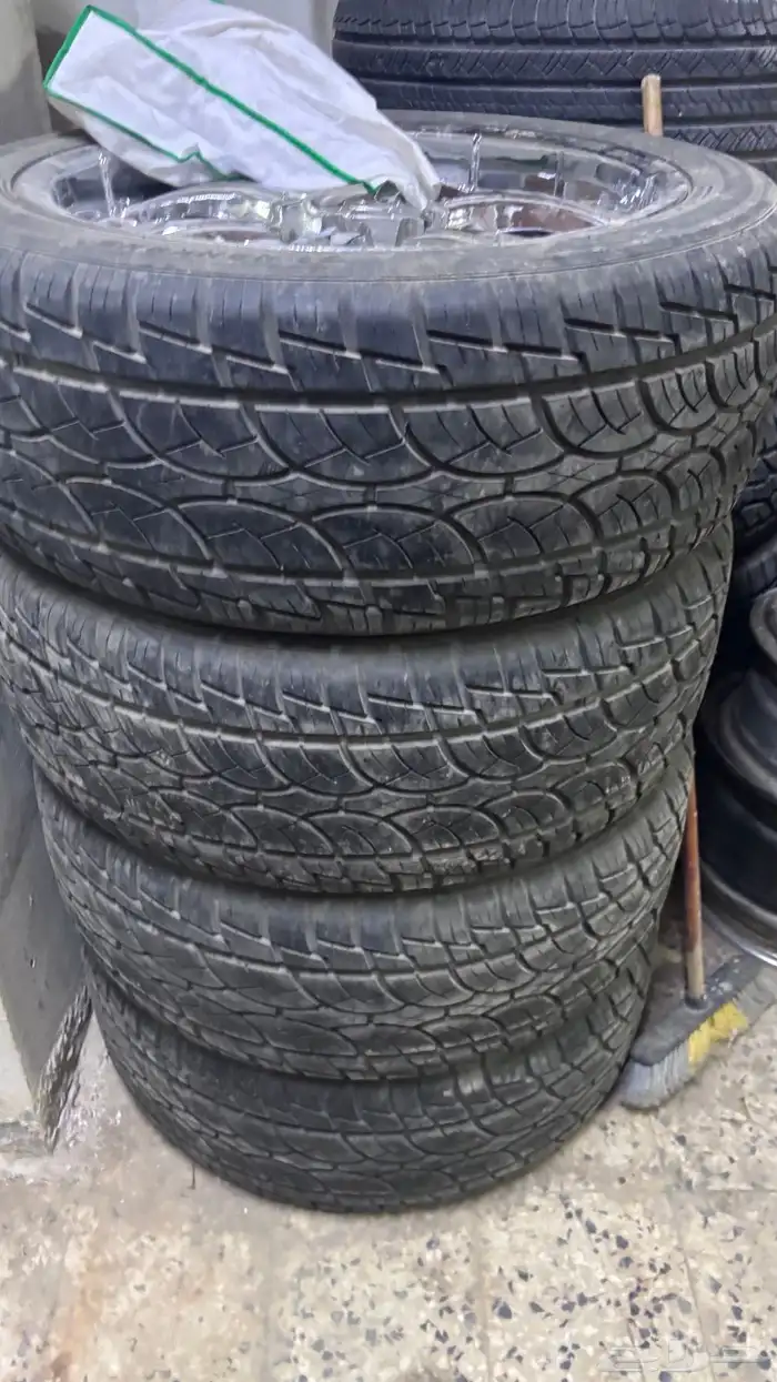 كفرات مع جنوطهم لل بيع مقاس 22 0