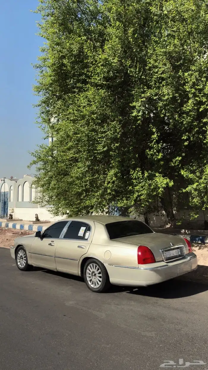 لنكون تاون كار 18