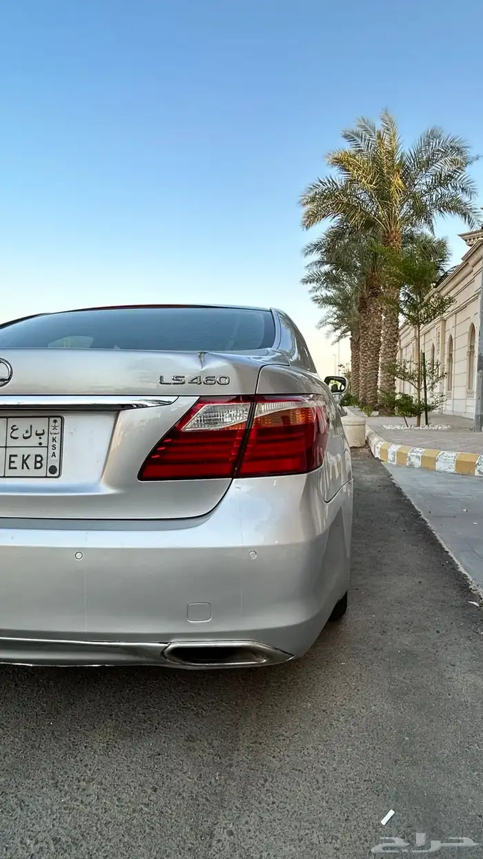 لكزس LS460 موديل 2010 سعودي 4