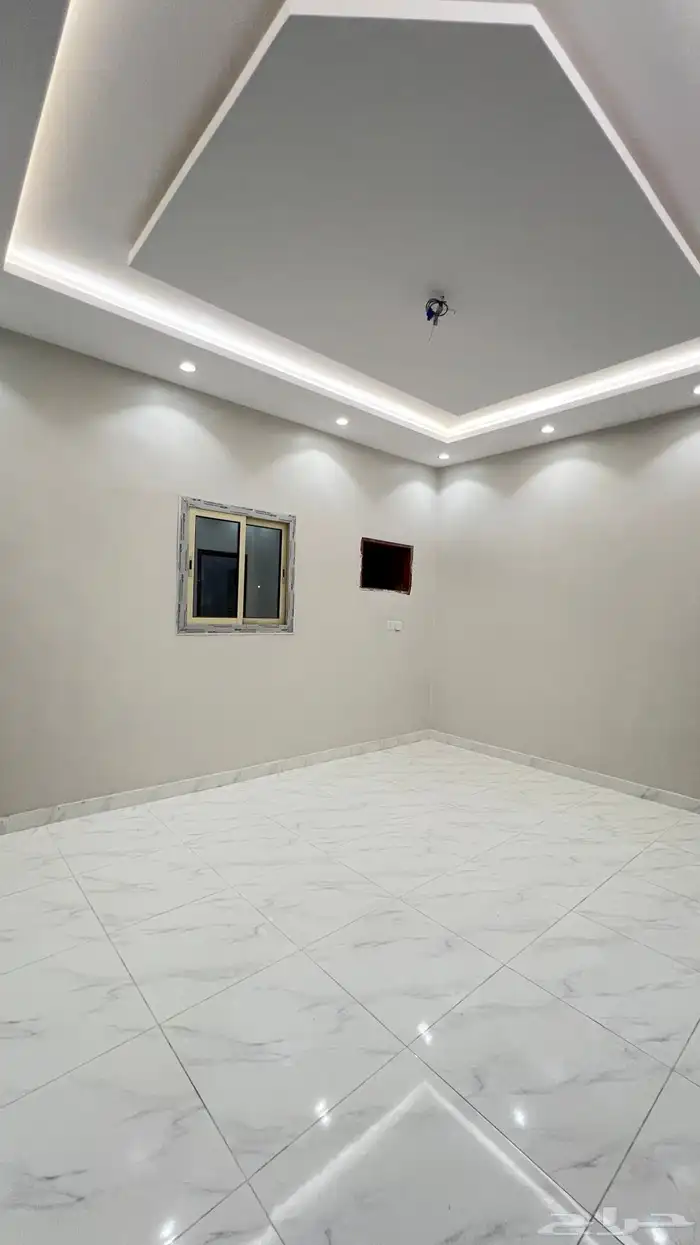 شقة 4 غرف للإيجار بحي الرياض   جدة 3