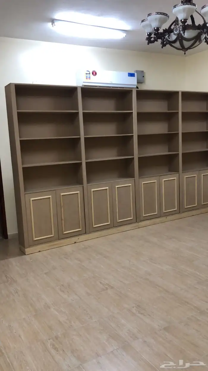 موجود تخفيضات على الخزائن والأبواب الخشب 31