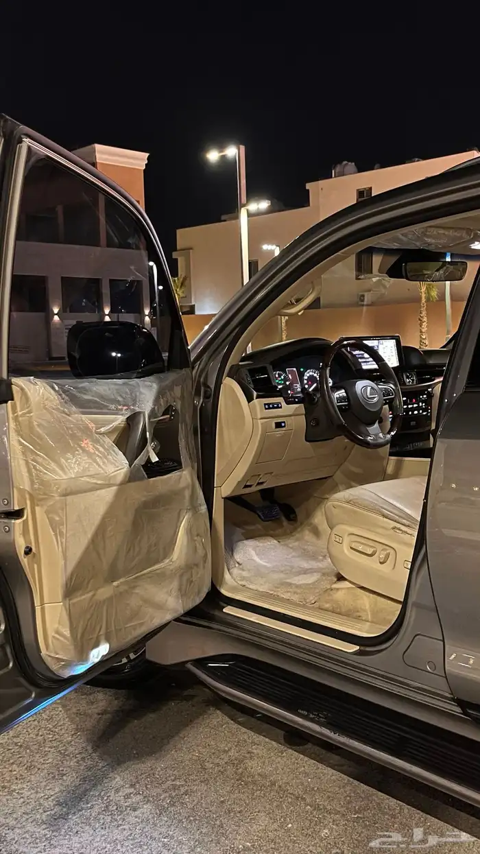 جيب لكزس 2016 10