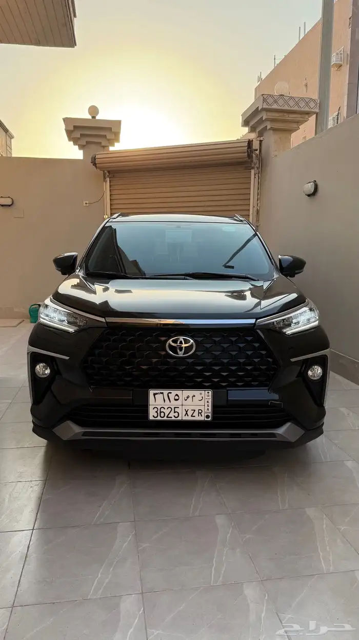 فيلوز 2024 اسود 2