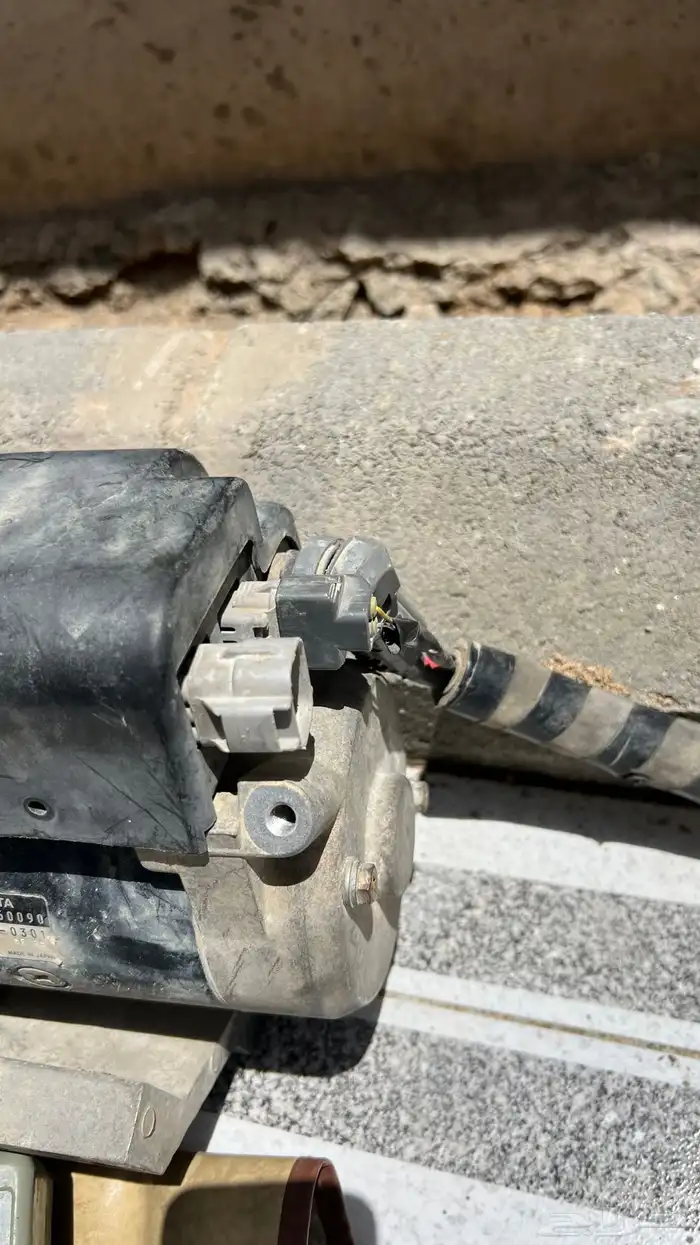 للبيع مكره صالون 2004 2