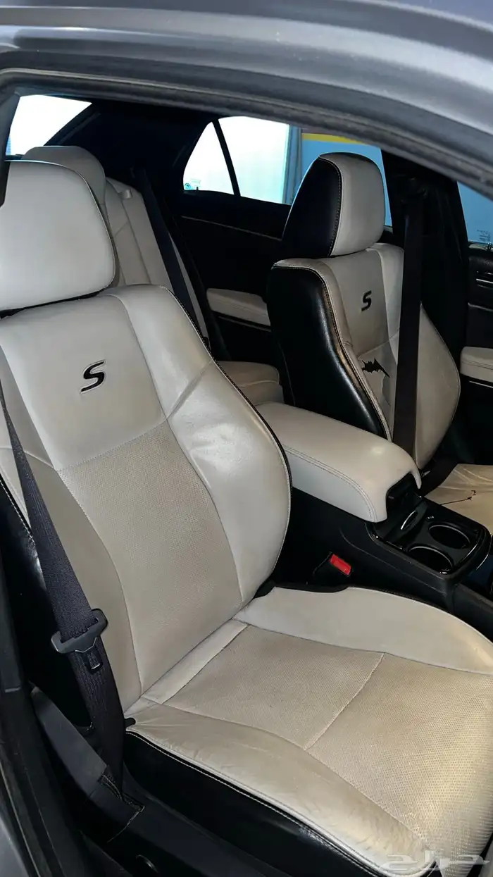 كرايسلر S300 نظييف جدا 5