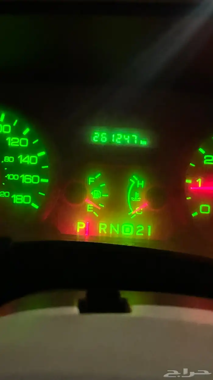 فورد فكتوريا 2011 5