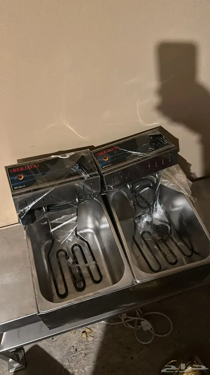 معدات مطعم كاملة بحالة نظيفة 7