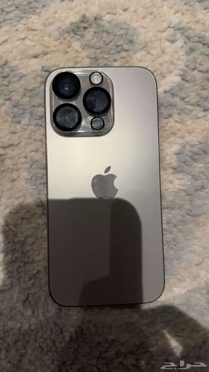 آيفون 15 6