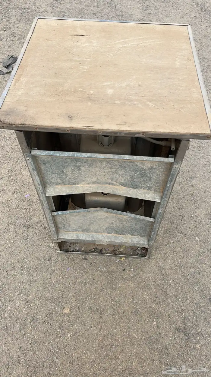 معدات مطعم كاملة بحالة نظيفة 74