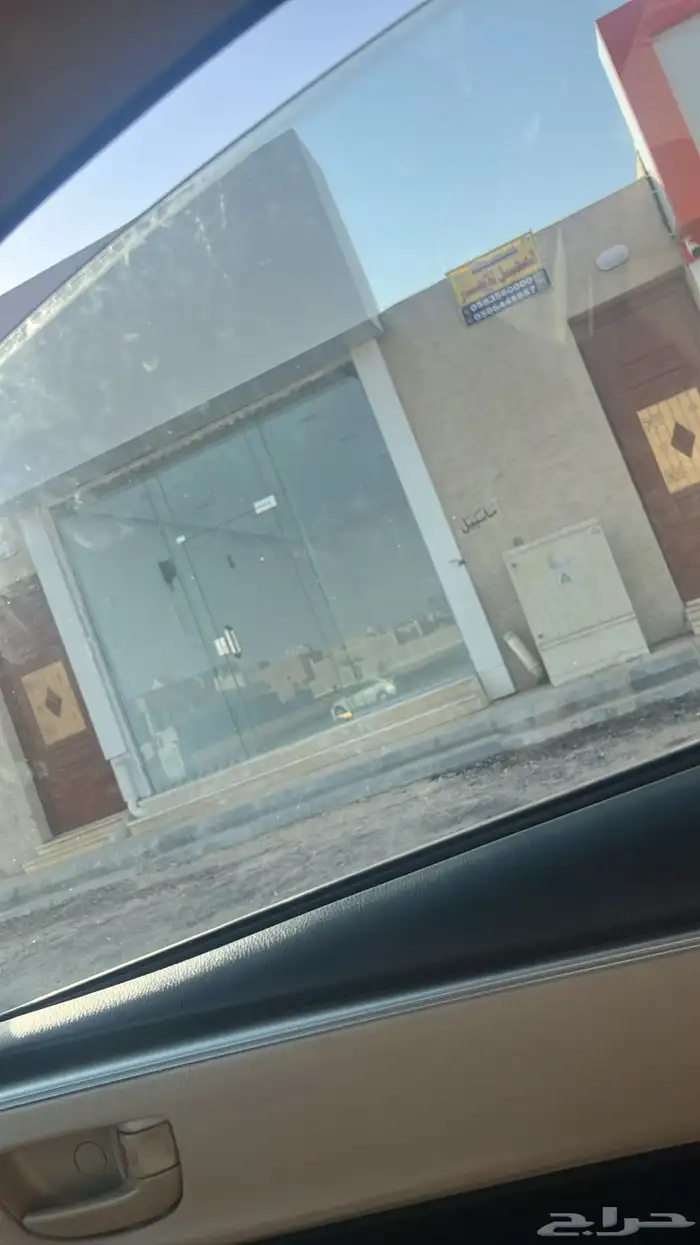 مطلوب عمال يمني امين ومحترم للعمل في تنظيف عماره والاشراف 0