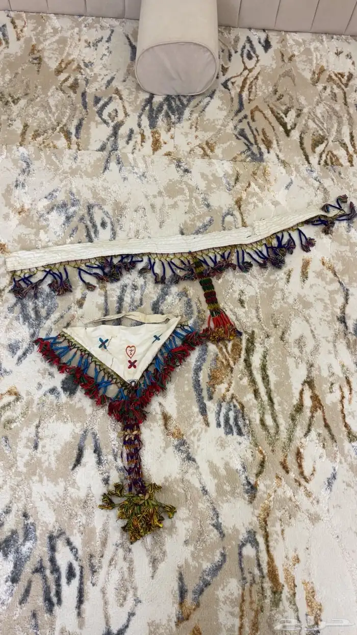 مدليه تراث سياره قديمه جدا ونظيفه وجديده 0