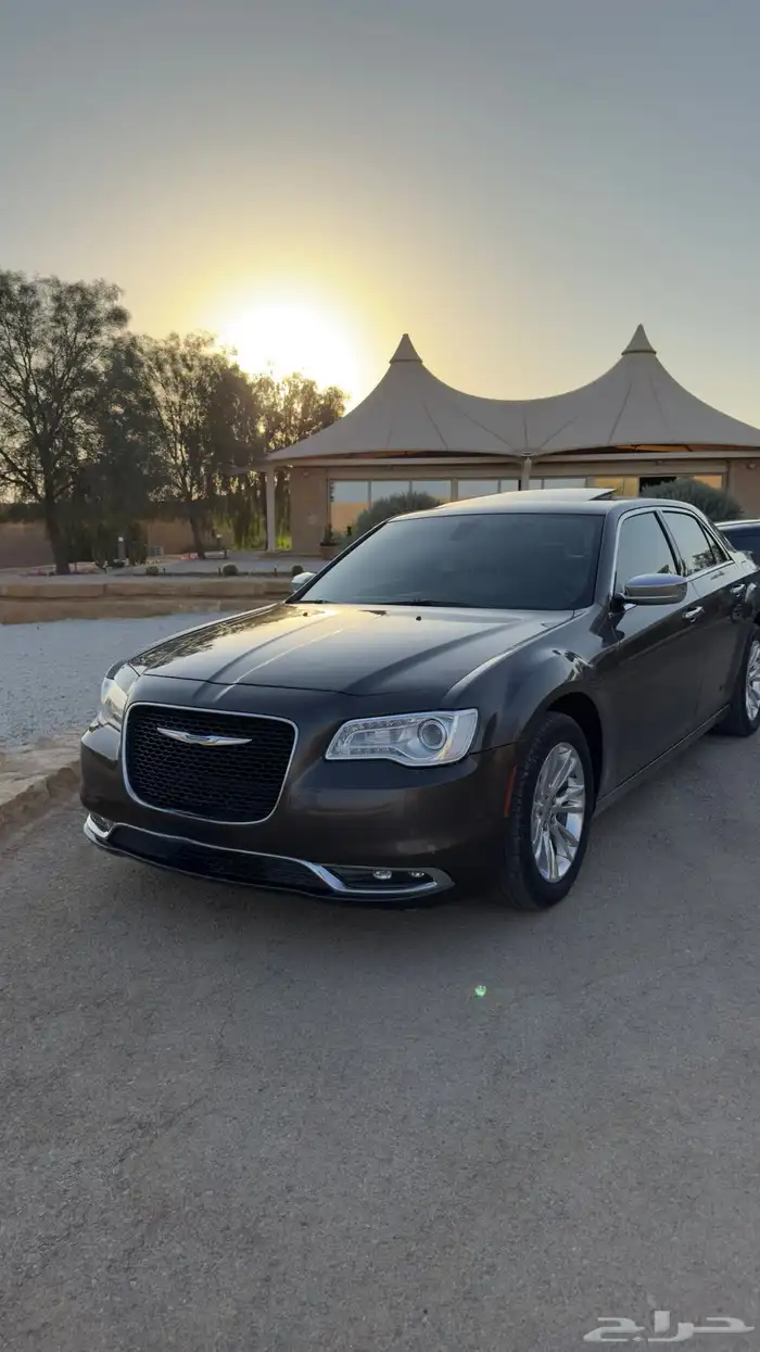 كرايسلر C300 2023 1