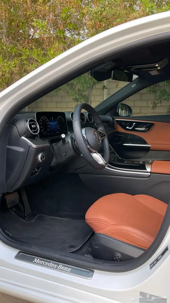 مرسيدس C300 2024 عداد 11 الف km ضمان الجفالي إلى 2026 21